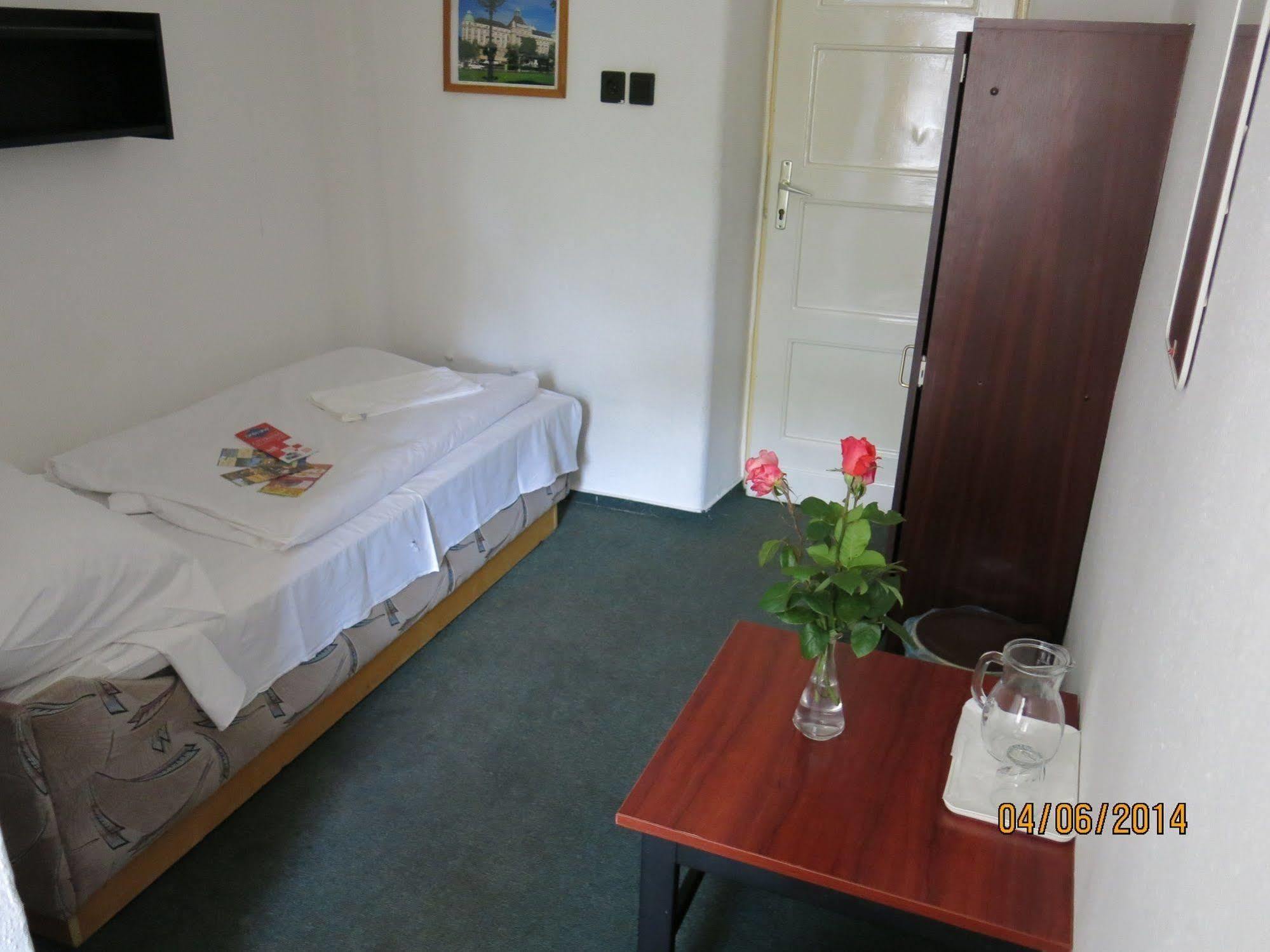 Dominik Panzio Bed and Breakfast Βουδαπέστη Εξωτερικό φωτογραφία